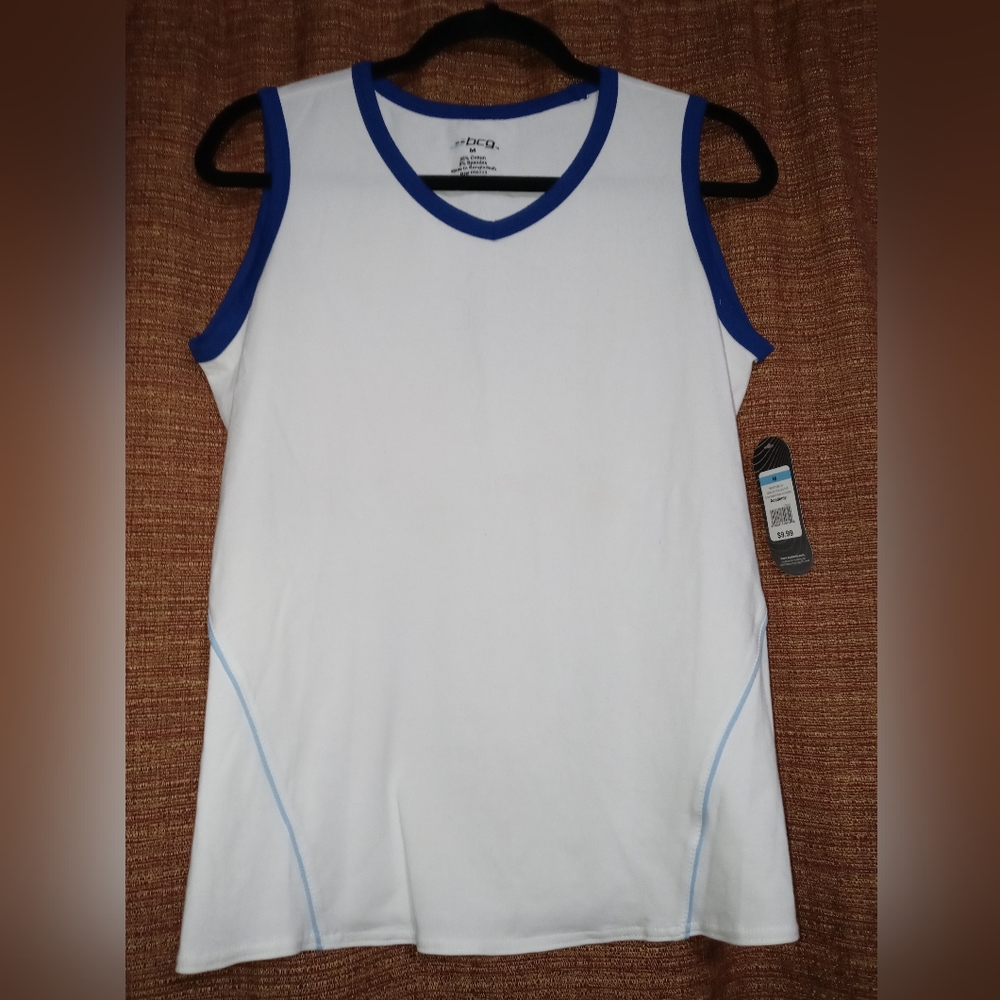 White tank with blue trim bcg Size M